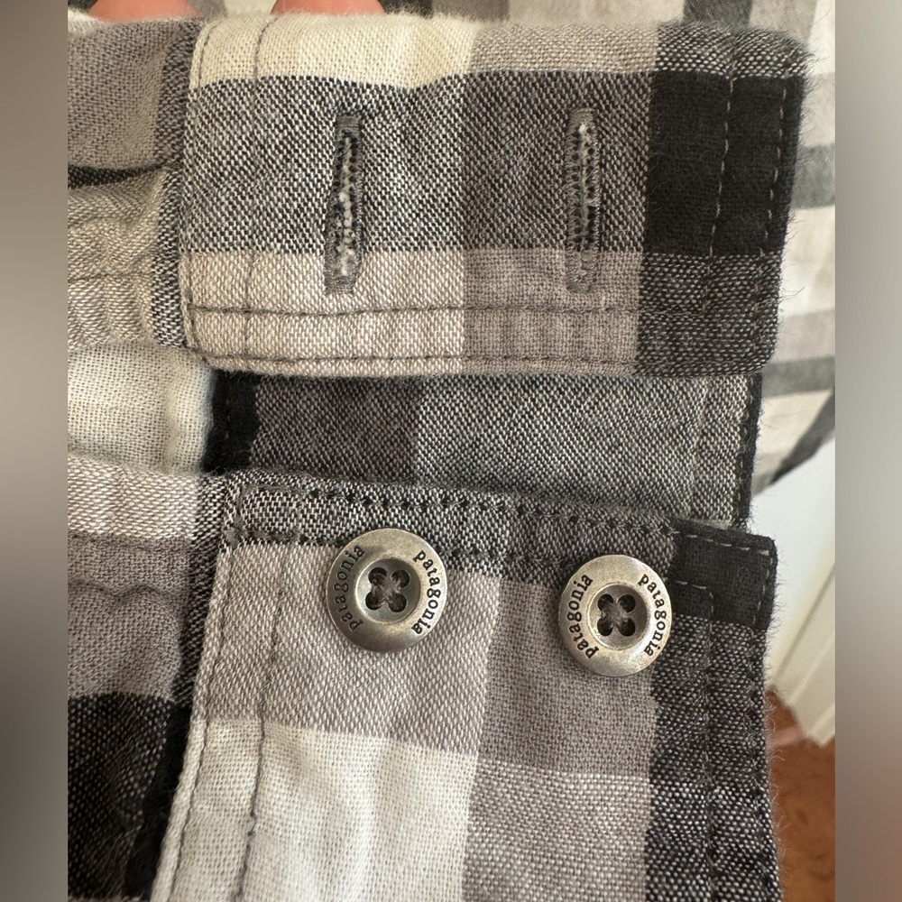 🌟 Classic Patagonia Organic Cotton Flannel Button Down Shirt - Size 4 / Small - Picture 7 of 7